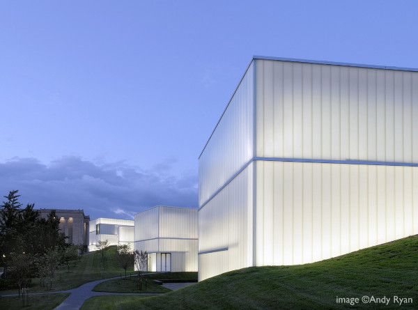 Tòa nhà Bloch của Bảo tàng nghệ thuật kính Nelson Atkins